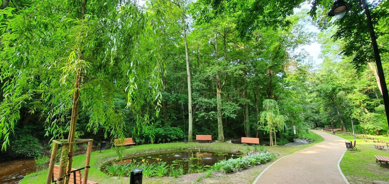 Dom W Miescie Reszel Villa Ngoại thất bức ảnh